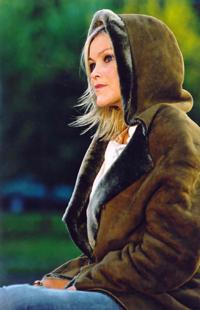 Alice Martineau at If I Fall Video shoot