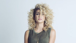Tori Kelly